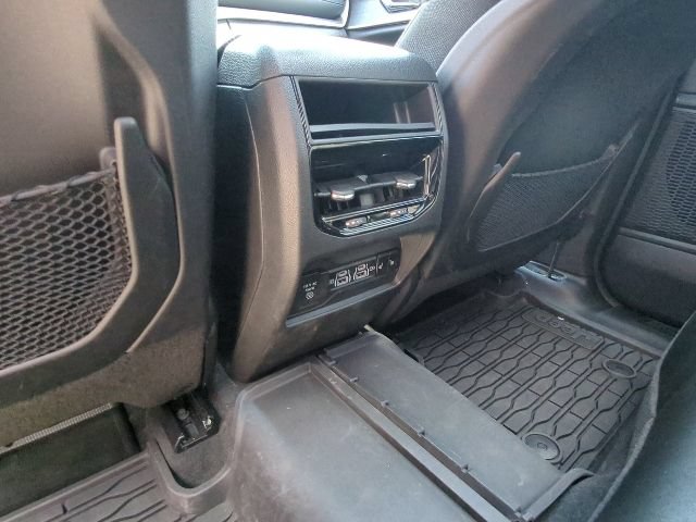 Used 2024 Jeep Grand Cherokee Limited w/ Luxury Tech Group II AWD/4WD image 25