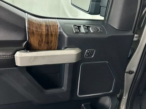 Used 2020 Ford F150 Lariat w/ Equipment Group 502A Luxury AWD/4WD image 9