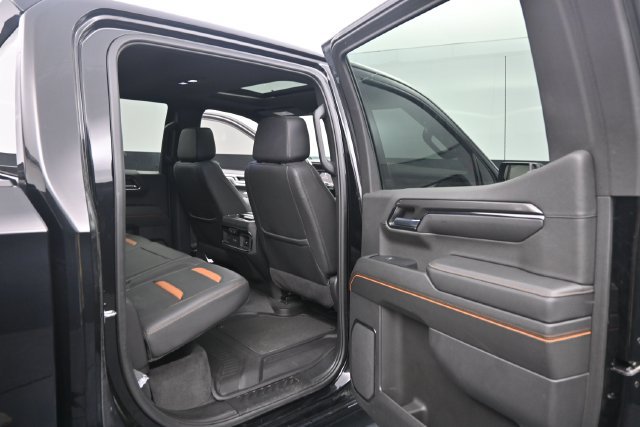 Used 2024 GMC Sierra 1500 AT4 w/ AT4 Preferred Package AWD/4WD image 47
