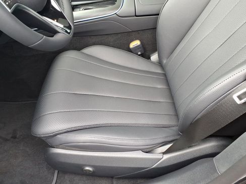 New 2026 Mercedes-Benz E 350 4MATIC Sedan image 15
