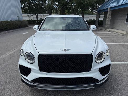 Used 2021 Bentley Bentayga Speed AWD/4WD image 13