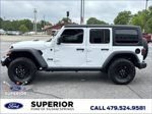 Used 2024 Jeep Wrangler Unlimited Sport AWD/4WD image 10