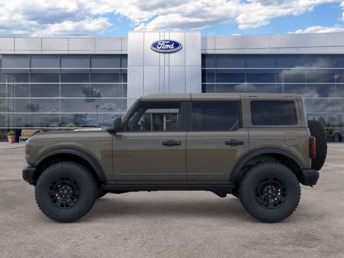 New 2026 Ford Bronco Badlands AWD/4WD image 3