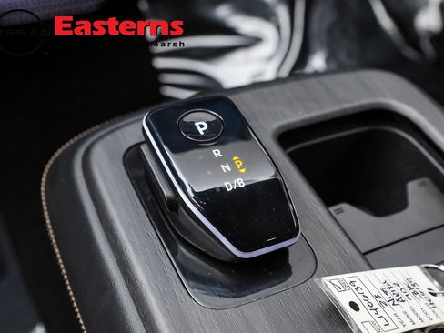 Used 2023 Nissan Ariya FWD image 31