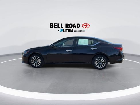 Used 2024 Nissan Altima 2.5 SV image 5