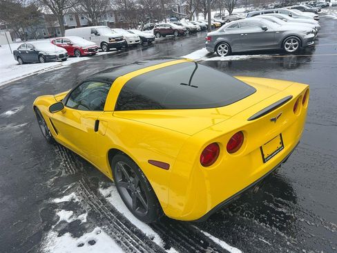 Used 2006 Chevrolet Corvette Coupe w/ Preferred Equipment Group image 7