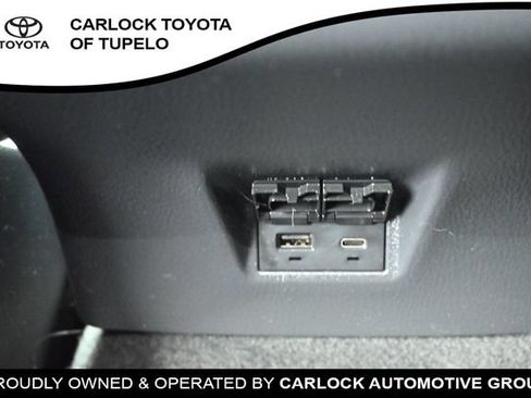 Used 2025 Toyota Camry SE w/ Convenience Package FWD image 44
