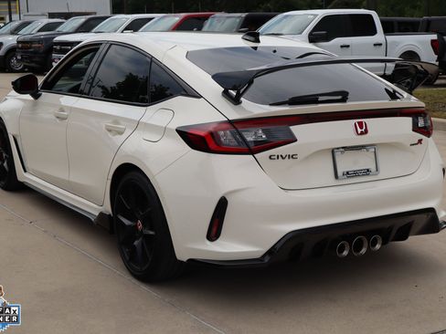 Used 2024 Honda Civic Type R image 6