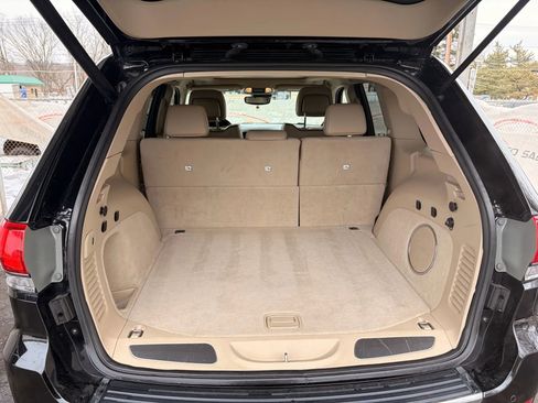 Used 2019 Jeep Grand Cherokee Overland image 18