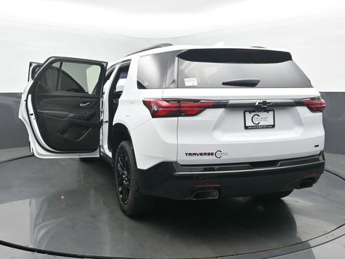 Used 2023 Chevrolet Traverse Premier w/ Redline Edition image 58