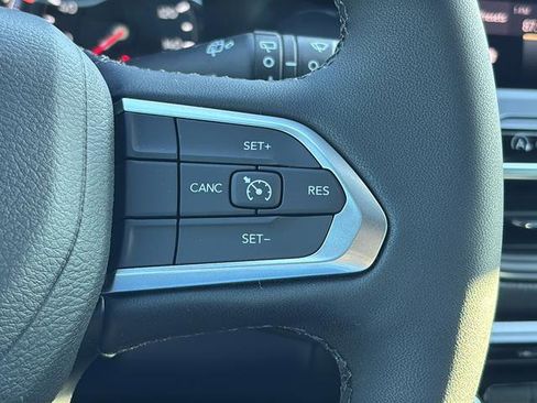 New 2026 Jeep Compass Latitude image 27