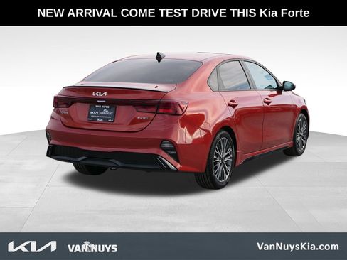 Used 2023 Kia Forte GT-Line w/ GT-Line Premium Package image 3