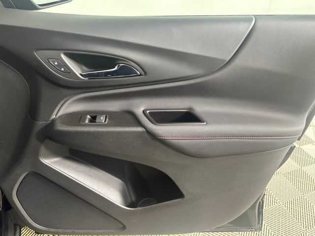 Used 2022 Chevrolet Equinox RS AWD/4WD image 22