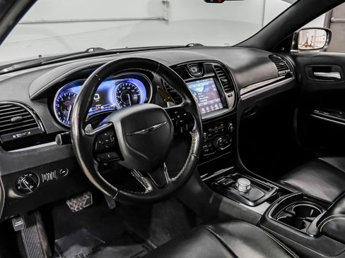 Used 2021 Chrysler 300 S w/ S Model Appearance Package RWD image 23