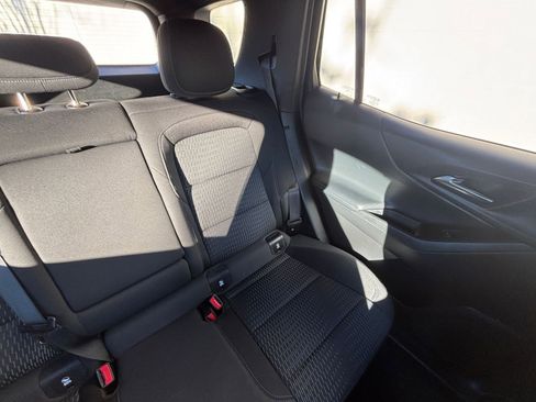 Used 2025 Chevrolet Equinox LT image 37