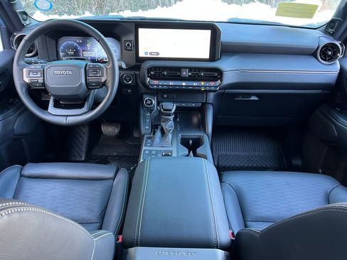 Used 2025 Toyota Land Cruiser image 13