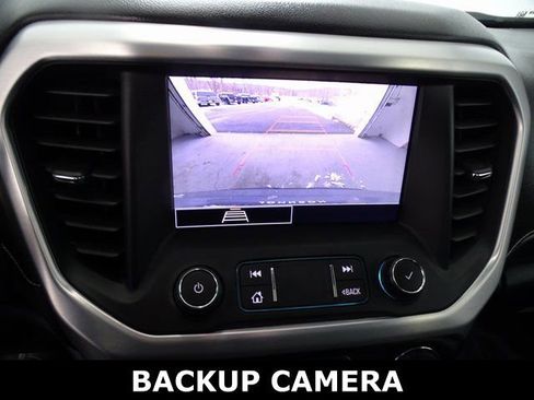 Used 2021 GMC Acadia SLE w/ Driver Convenience Package image 15