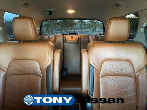 Used 2023 Nissan Pathfinder Platinum image 36