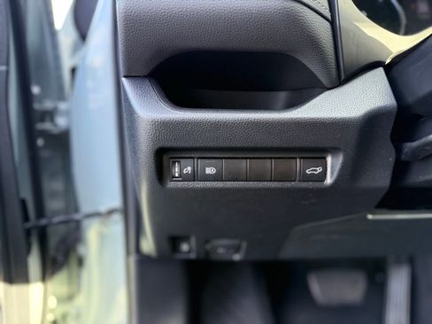 Used 2021 Toyota RAV4 XLE image 14