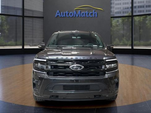 Used 2024 Ford Expedition Max Limited AWD/4WD image 3