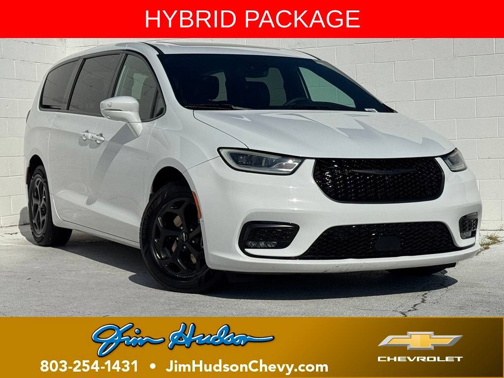 Used 2022 Chrysler Pacifica Limited w/ S Appearance Package FWD image 1