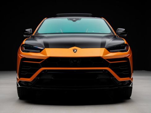 Used 2021 Lamborghini Urus AWD/4WD image 8