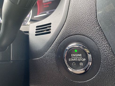 Used 2018 Ford Explorer XLT w/ Equipment Group 202A AWD/4WD image 37