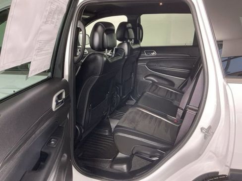 Used 2021 Jeep Grand Cherokee Laredo X image 11