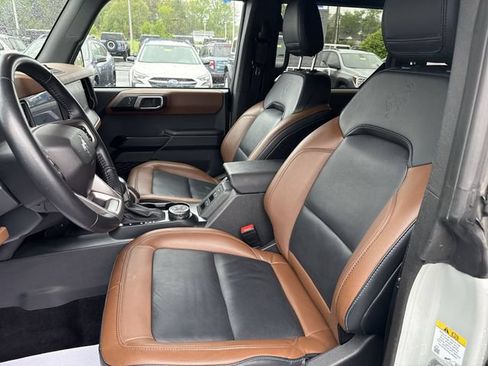 Used 2024 Ford Bronco Outer Banks AWD/4WD image 15