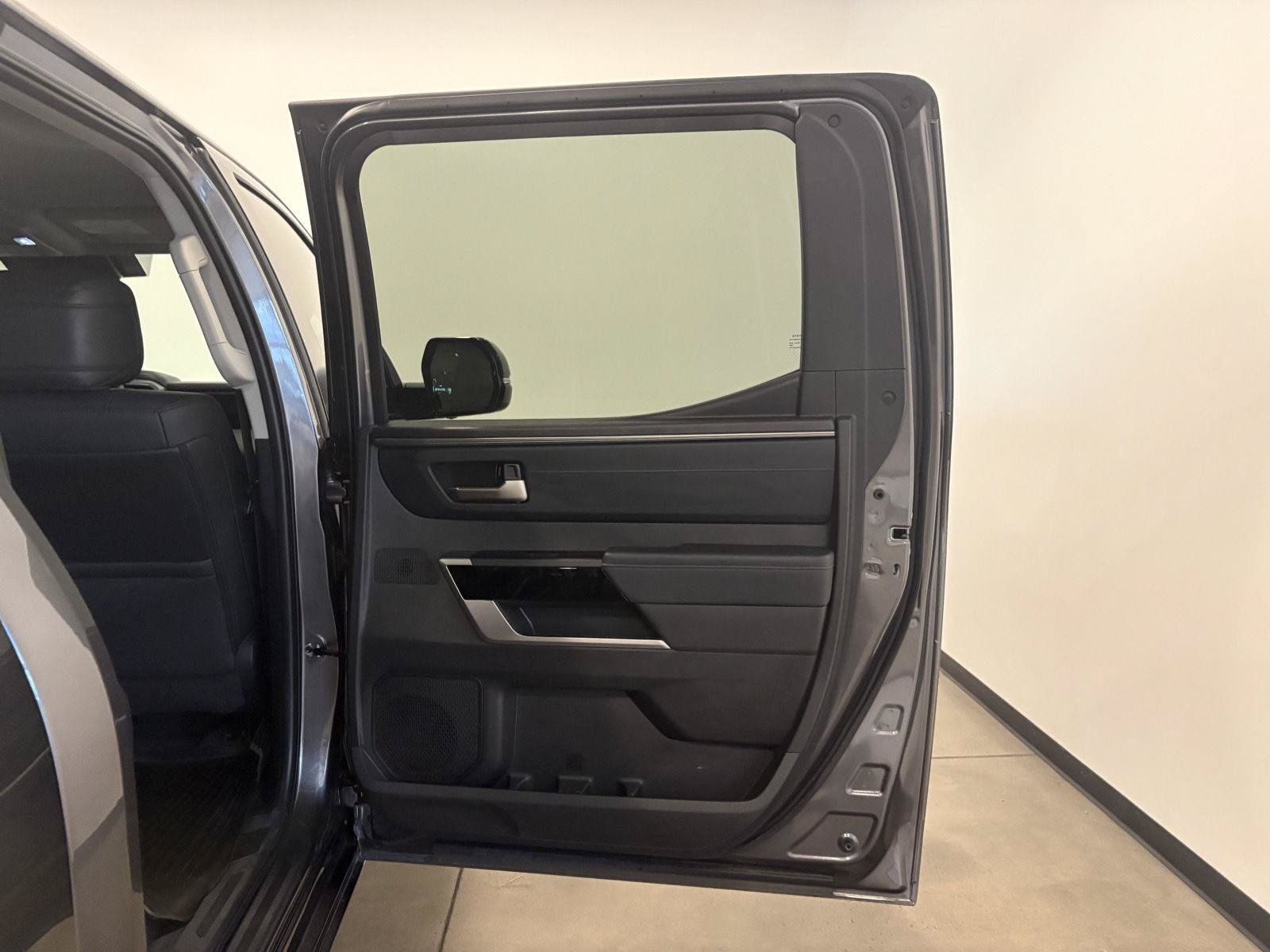 Used 2024 Toyota Tundra Limited AWD/4WD image 37