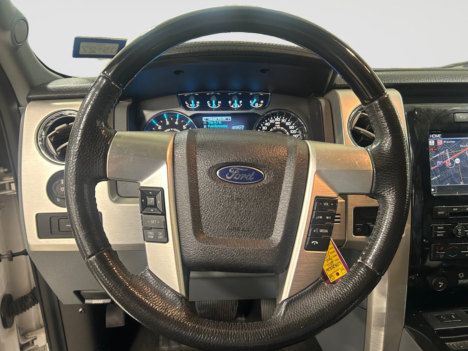 Used 2011 Ford F150 Platinum RWD image 12