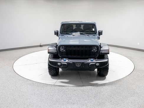 Used 2024 Jeep Wrangler Unlimited AWD/4WD image 28
