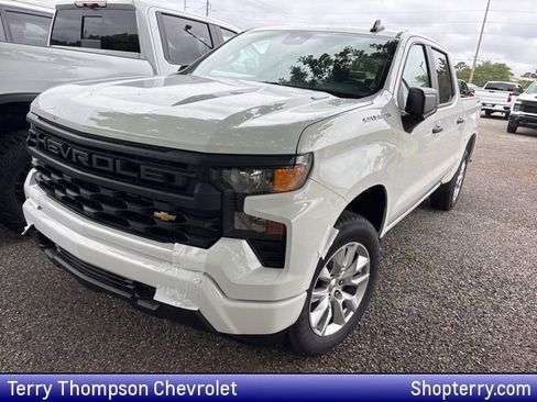 New 2026 Chevrolet Silverado 1500 Custom AWD/4WD image 1