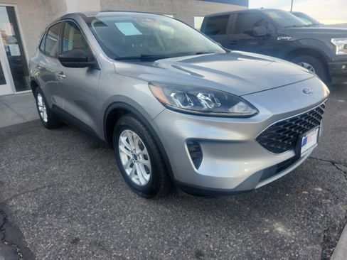 Used 2022 Ford Escape SE FWD image 9