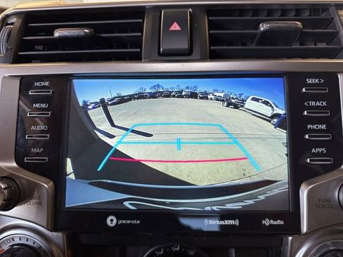 Used 2022 Toyota 4Runner SR5 Premium image 11