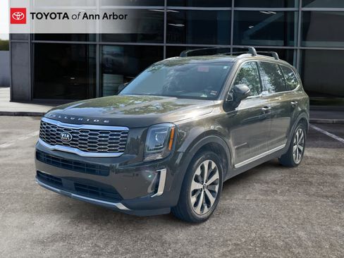 Used 2020 Kia Telluride EX w/ EX Premium Package AWD/4WD image 2