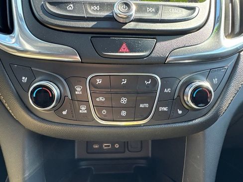Used 2020 Chevrolet Equinox Premier AWD/4WD image 28