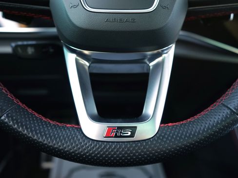 Used 2022 Audi RS Q8 w/ Black Optic Package image 25