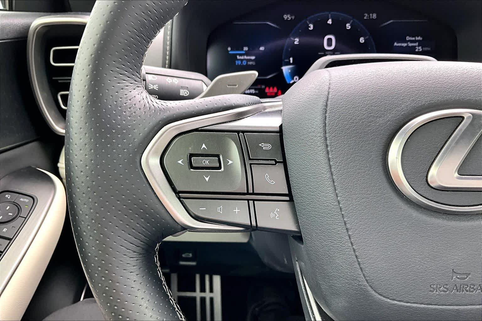 Used 2026 Lexus IS 350 F Sport w/ Technology Package RWD image 22