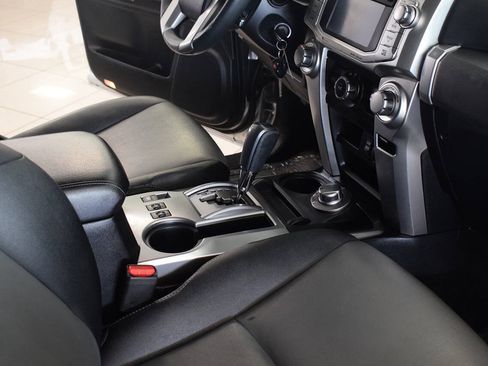 Used 2016 Toyota 4Runner SR5 Premium AWD/4WD image 22