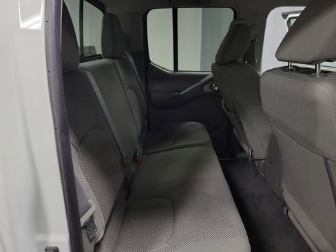 Used 2019 Nissan Frontier SV AWD/4WD image 24
