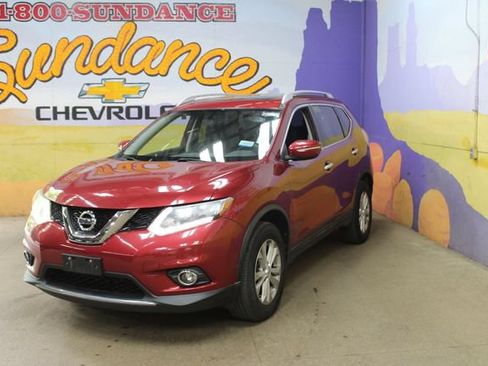 Used 2015 Nissan Rogue SV AWD/4WD image 2