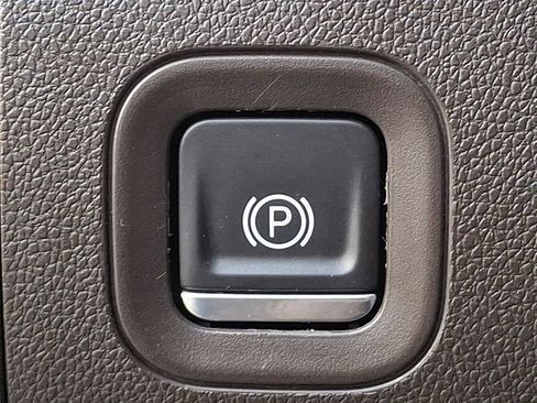 Used 2019 GMC Sierra 1500 SLE image 23