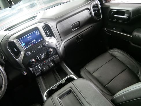 Used 2019 Chevrolet Silverado 1500 LTZ w/ LTZ Plus Package AWD/4WD image 11