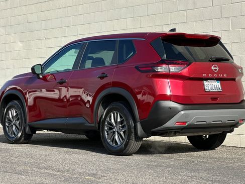 Used 2023 Nissan Rogue S FWD image 6