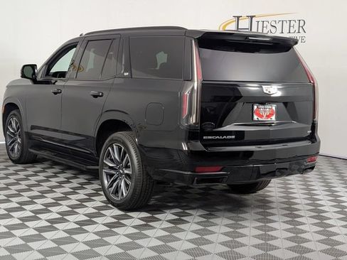 Used 2023 Cadillac Escalade Sport AWD/4WD image 5