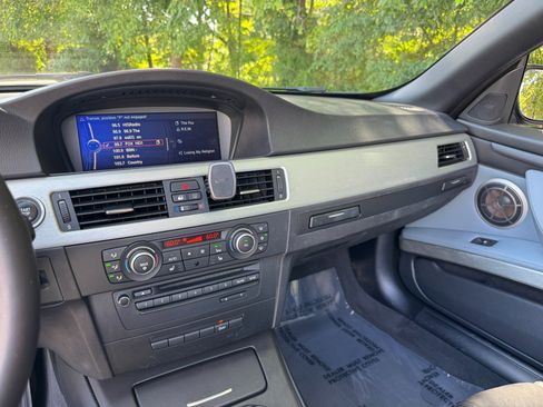 Used 2012 BMW M3 Convertible RWD image 43