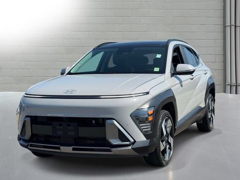 Used 2024 Hyundai Kona Limited AWD/4WD image 4