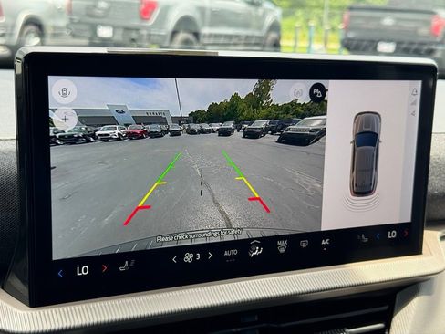 New 2025 Ford Explorer Active image 11