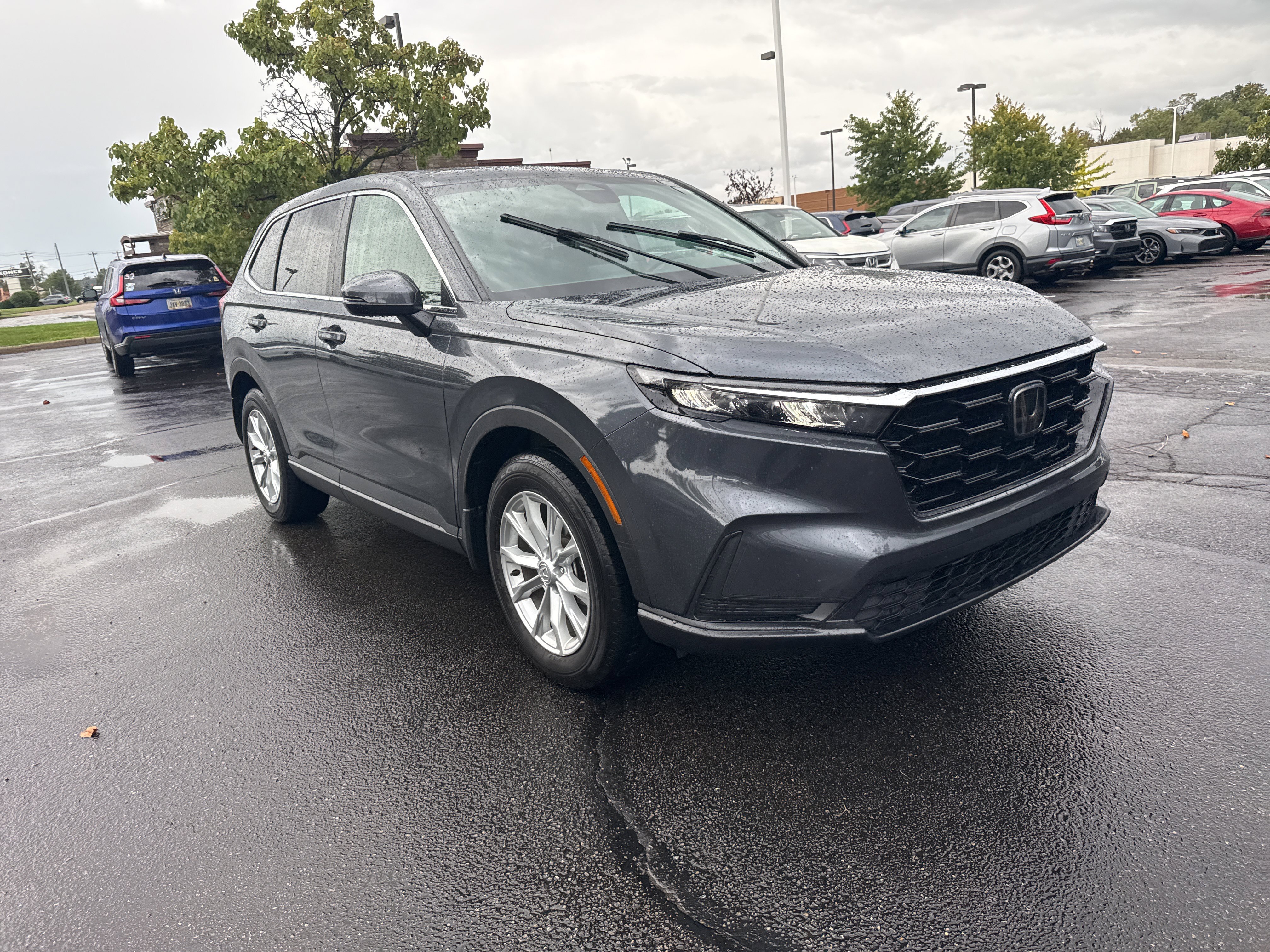 Used 2025 Honda CR-V EX image 17